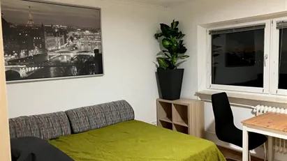 Room for rent in Munich Thalkirchen-Obersendling-Forstenried-Fürstenried-Solln, Munich