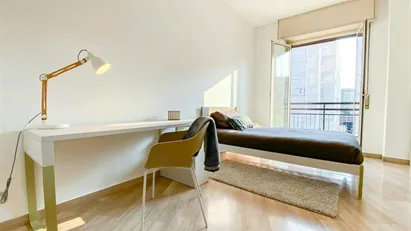 Room for rent in Milano Zona 4 - Vittoria, Forlanini, Milan