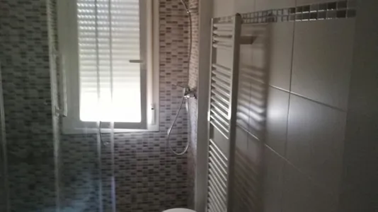 Rooms in Zaragoza - photo 8