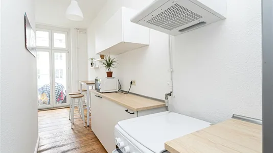 Rooms in Berlin Friedrichshain-Kreuzberg - photo 7