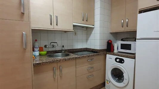 Rooms in Granada - photo 4