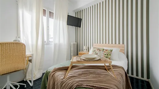 Rooms in Madrid Chamartín - photo 1