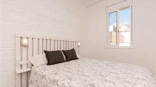 Apartments in Barcelona Ciutat Vella - photo 4