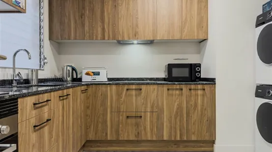 Rooms in Barcelona Eixample - photo 5