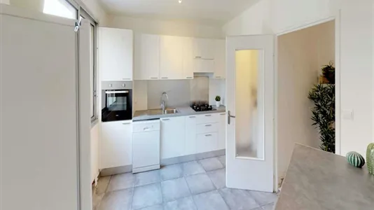 Rooms in Lyon - photo 9