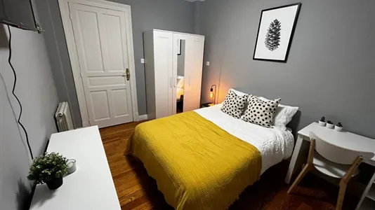 Rooms in Bilbao - photo 4