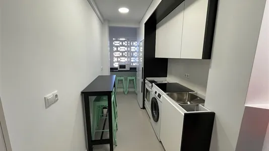 Rooms in Guadalajara - photo 4