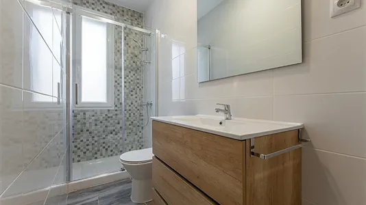 Rooms in Madrid Salamanca - photo 8