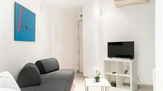 Apartments in Barcelona Ciutat Vella - photo 6