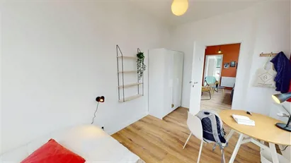 Room for rent in Nanterre, Île-de-France