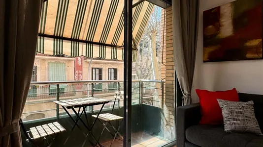 Rooms in Barcelona Sants-Montjuïc - photo 10