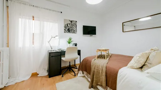 Rooms in Madrid Chamberí - photo 2
