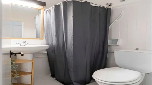 Rooms in Madrid Centro - photo 7