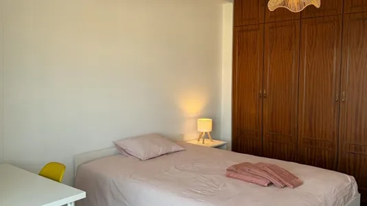 Rooms in Almada - photo 4
