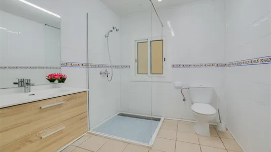 Rooms in Barcelona Eixample - photo 4