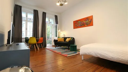 Apartments in Berlin Pankow - photo 1
