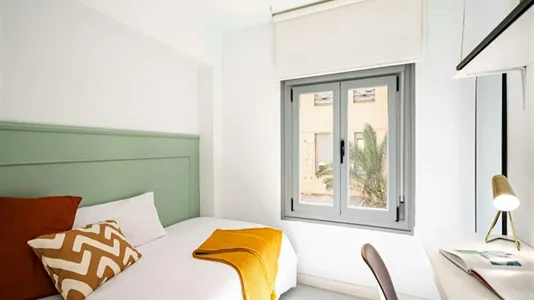 Rooms in Madrid Centro - photo 9