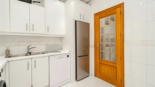 Rooms in Madrid Chamberí - photo 9