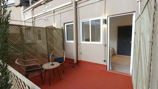 Rooms in Barcelona Eixample - photo 7