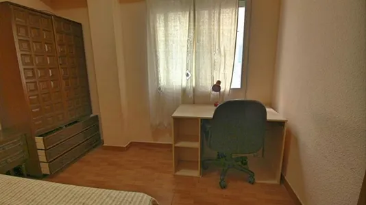 Rooms in Valencia Algirós - photo 7