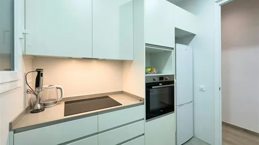 Rooms in Barcelona Eixample - photo 9