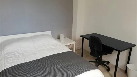 Rooms in Clermont-Ferrand - photo 3
