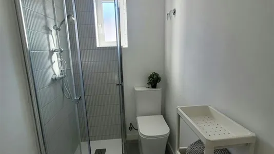 Rooms in Mislata - photo 9