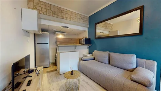 Apartments in Nîmes - photo 3