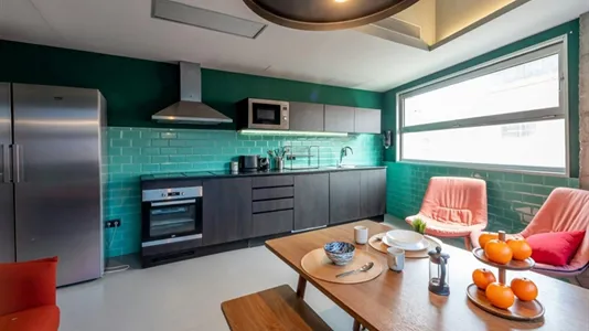 Rooms in Barcelona Sants-Montjuïc - photo 7