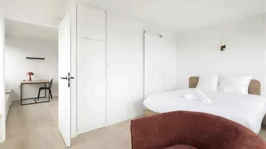 Rooms in Paris 15ème arrondissement - photo 6