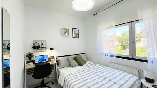 Rooms in Madrid Moncloa-Aravaca - photo 1