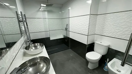 Rooms in Madrid Chamartín - photo 9