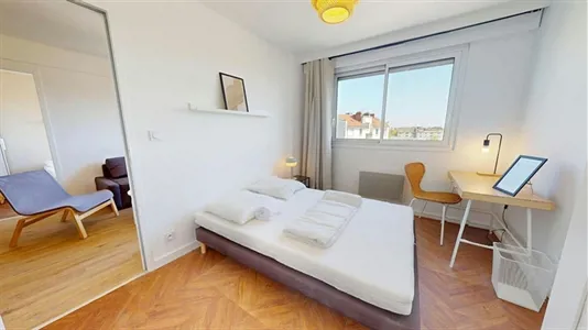 Rooms in Lyon - photo 2