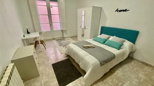 Rooms in Zaragoza - photo 1