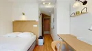 Room for rent, Paris 17ème arrondissement, Paris, &lt;span class=&quot;blurred street&quot; onclick=&quot;ProcessAdRequest(13804326)&quot;&gt;&lt;span class=&quot;hint&quot;&gt;See streetname&lt;/span&gt;[xxxxxxxxxxxxx]&lt;/span&gt;