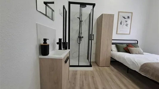 Rooms in Madrid Centro - photo 4