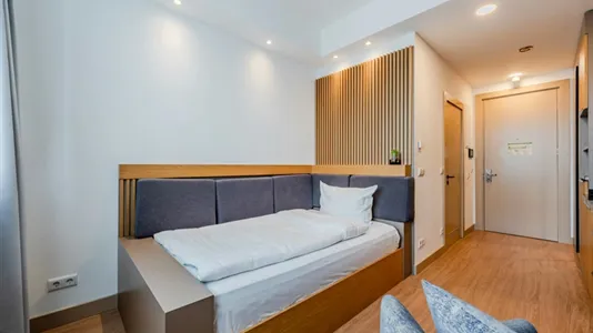 Apartments in Berlin Charlottenburg-Wilmersdorf - photo 3