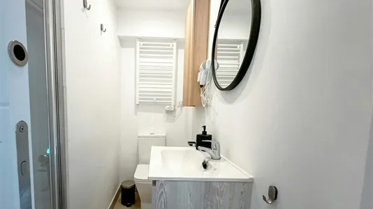 Rooms in Madrid San Blas - photo 10