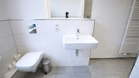 Rooms in Berlin Friedrichshain-Kreuzberg - photo 4