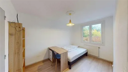 Room for rent in Grenoble, Auvergne-Rhône-Alpes