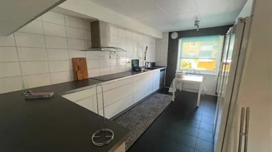 Houses in Västerås - photo 7