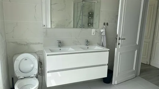 Rooms in Charleroi - photo 7