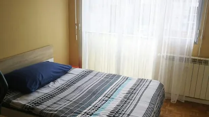 Room for rent in Saint-Julien-en-Genevois, Auvergne-Rhône-Alpes