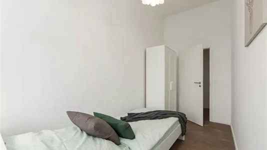 Rooms in Berlin Charlottenburg-Wilmersdorf - photo 2