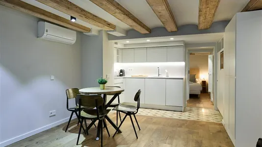 Apartments in Barcelona Ciutat Vella - photo 6