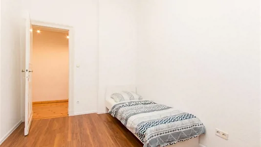 Rooms in Berlin Tempelhof-Schöneberg - photo 2
