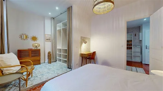 Apartments in Toulon - photo 8