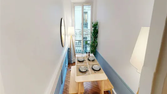 Rooms in Paris 8ème arrondissement - photo 8