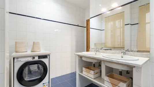 Rooms in Madrid Chamberí - photo 8