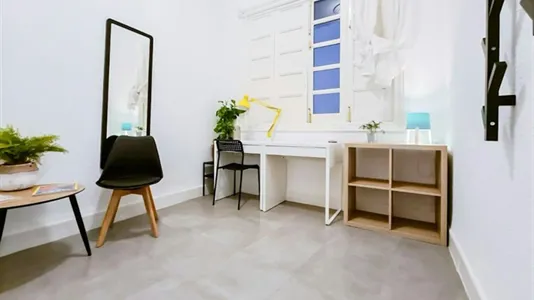 Rooms in Valencia Ciutat Vella - photo 9